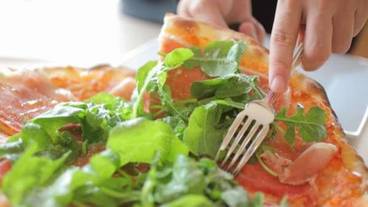 食事・飲み物 / 12