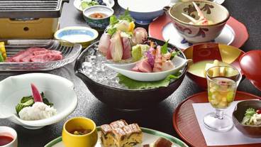 食事・飲み物 / 7