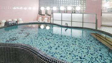 屋内スパ浴槽 / 8