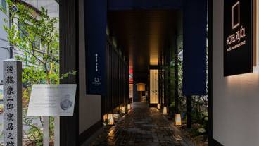 施設の正面 / 13