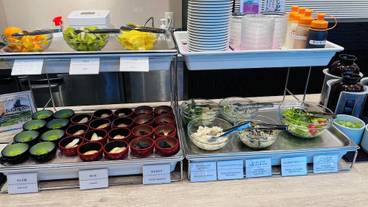 朝食ビュッフェ / 9