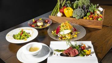 食事・飲み物 / 1