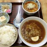 もつ煮屋 日の出食堂（モツニヤヒノデショクドウ）