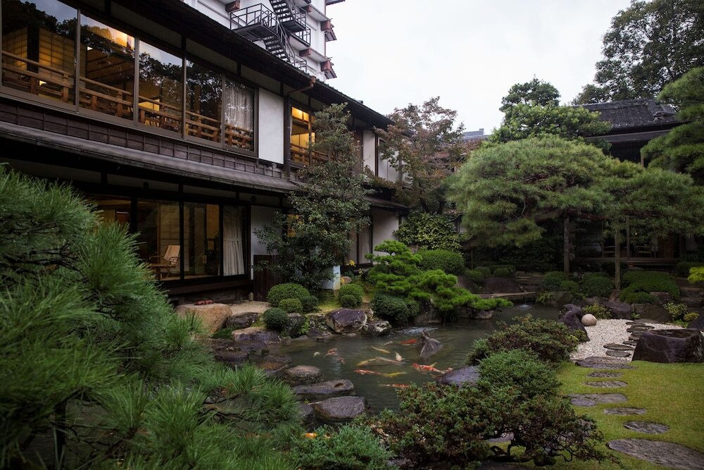 明治維新の志士達も集った、伝統ある旅館3724409