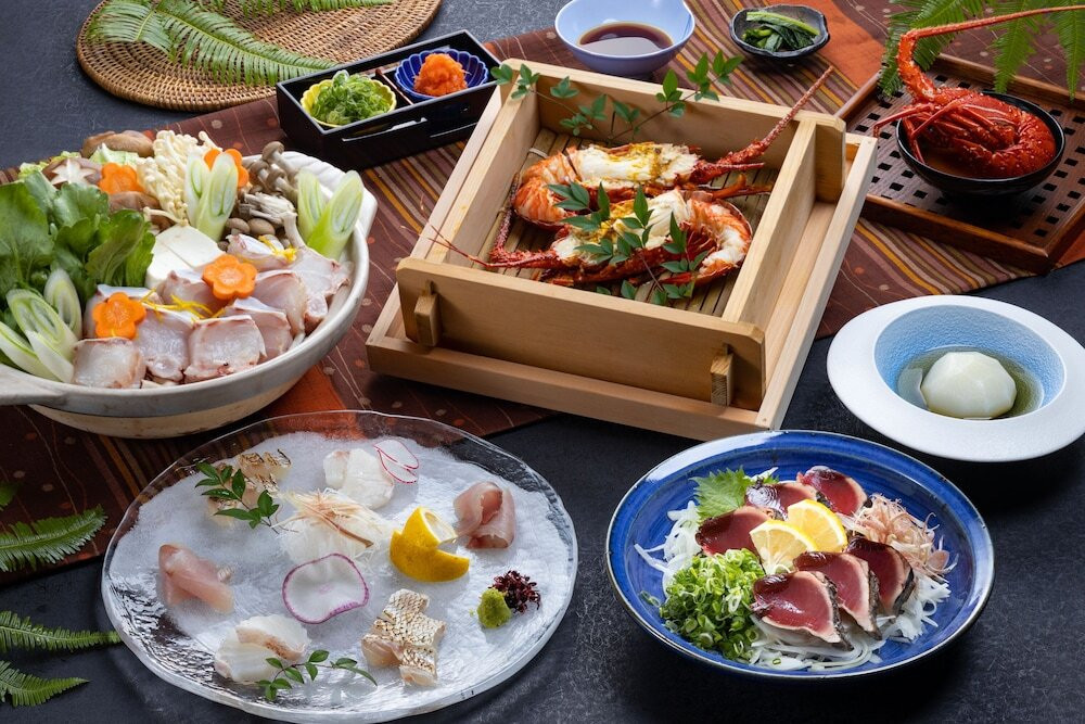 太平洋を一望！高知県の名所「足摺岬」にあるホテル4755030