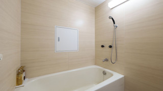 [リバービュー]モデレート和室10畳+広縁(38sqm)