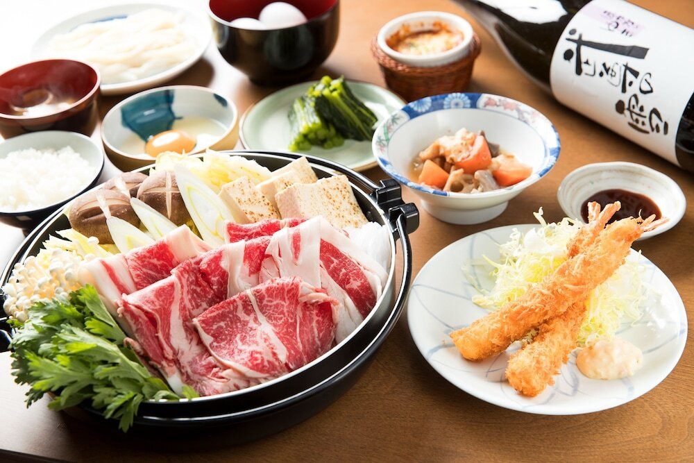 旅館のお食事処