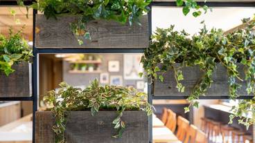 ロビーラウンジ / 23