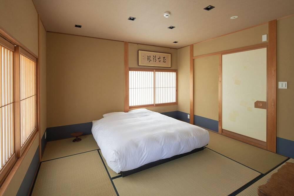 本館 2階 スタンダードダブル(テラス付)