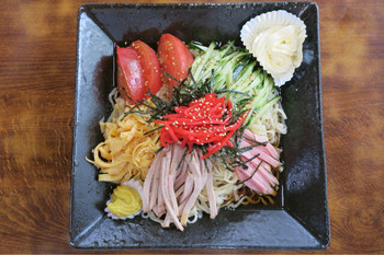 「とら食堂」料理 1038965 201608 冷やし中華 930円