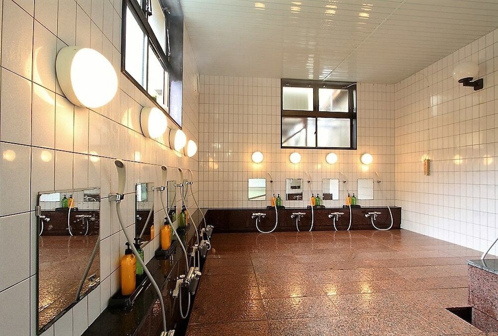 バスルームのシャワー