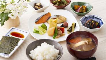 食事・飲み物 / 3