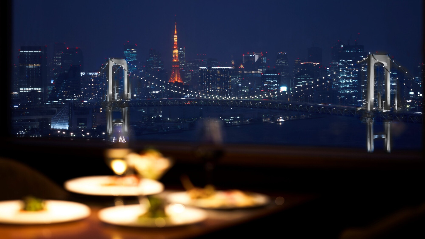 「The Grill on 30th」 内観 128102649