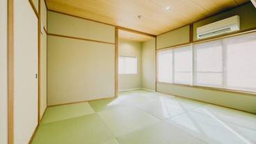 客室 / 24