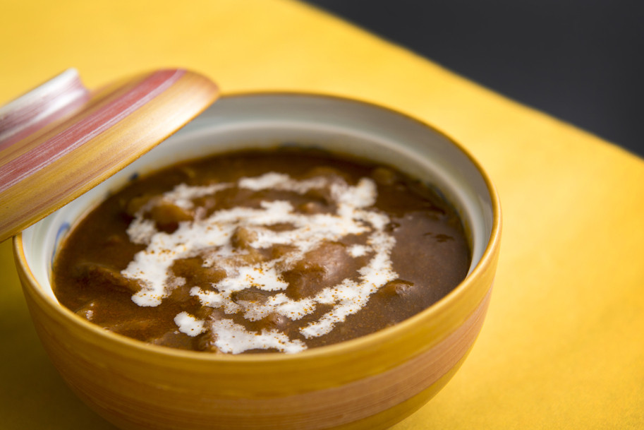 売店商品 名物のビーフカレー