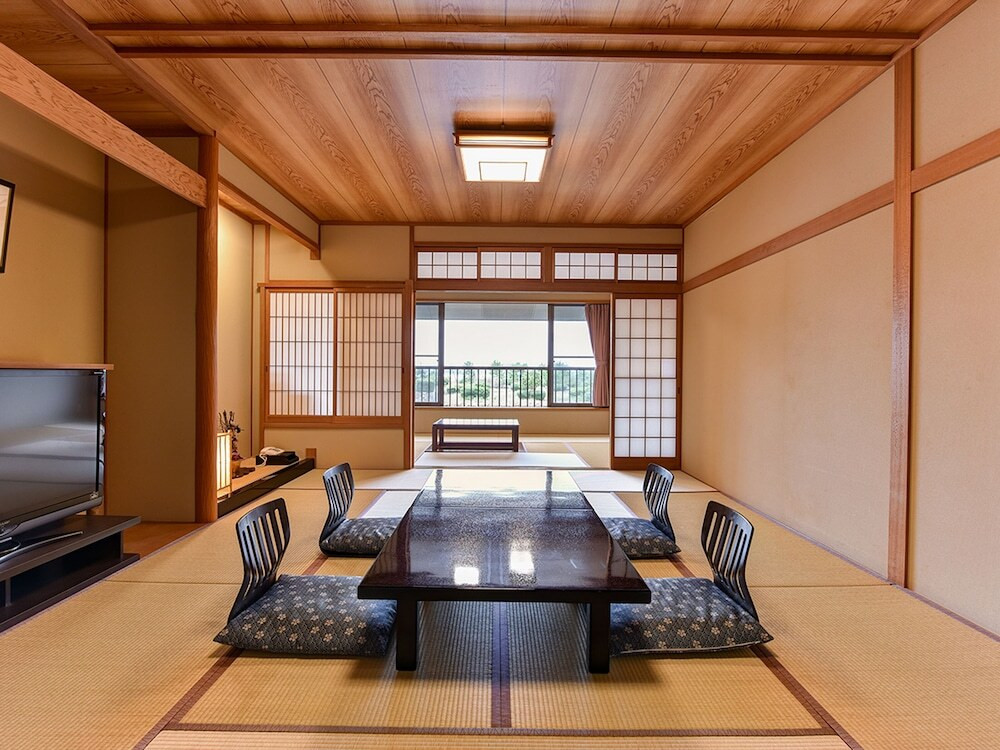 5.クラシカルな雰囲気が素敵♡「東郷温泉 湖泉閣 養生館」4084065