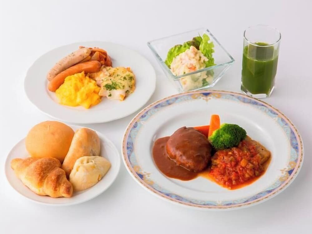 朝食