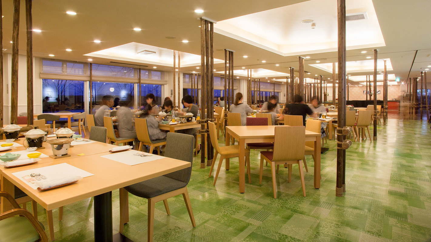 バイキングレストラン 楡の森①