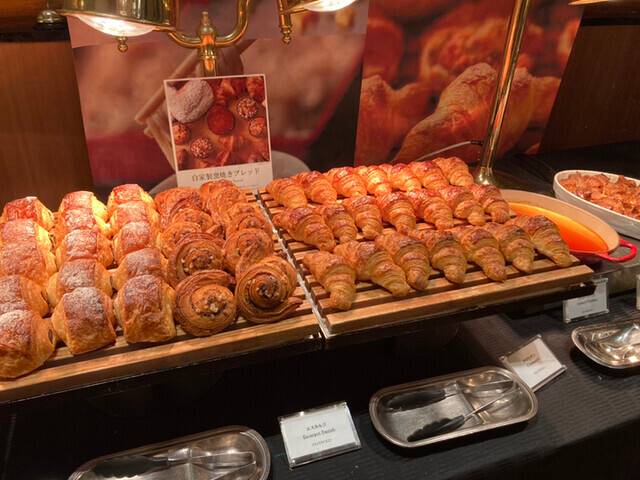 自家製窯焼きパン / 2