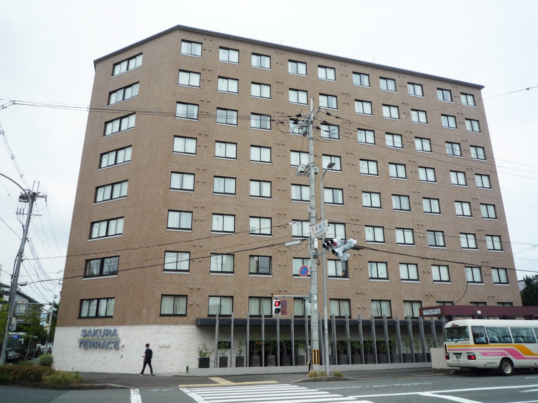 シンプル過ぎるほどの外観？