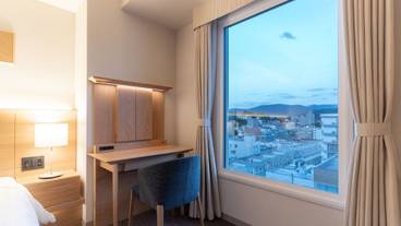 シティ ビュー / 24