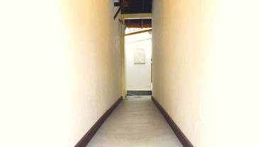 施設の入り口 / 12