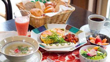 食事・飲み物 / 1