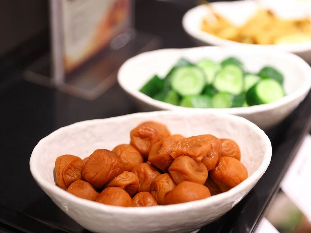 朝食