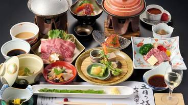 食事・飲み物 / 11