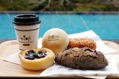 ベーカリー＆テーブル 東府や 足湯カフェ