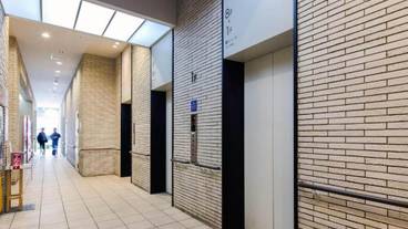 施設の入り口 / 10