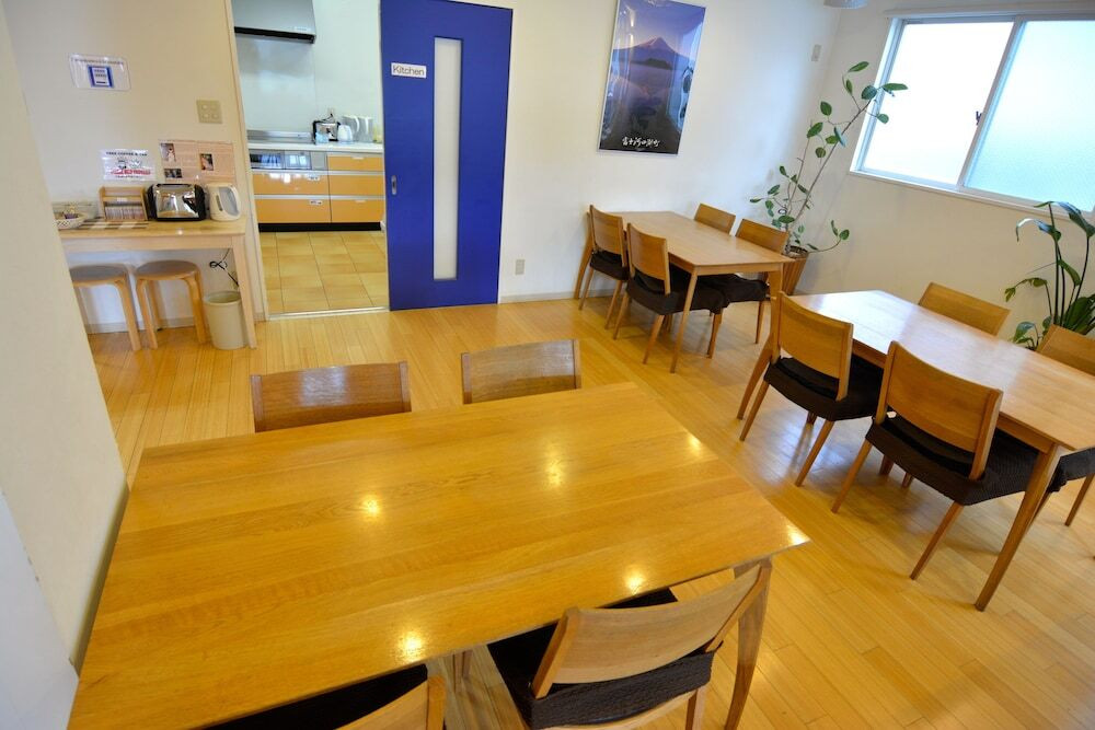 ロビーラウンジ