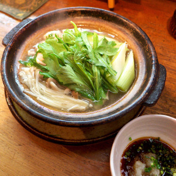 「一富」料理 754107 若どりスープ炊き。白湯とかではなく、お湯のようなあっさりスープに驚き！