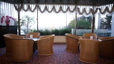 ロビーラウンジ / 6