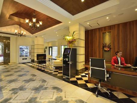 Kariyushi LCH. Izumizaki 県庁前 / 3