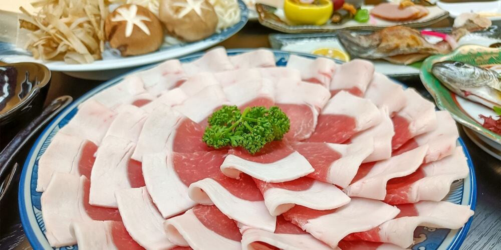 旅館のお食事処