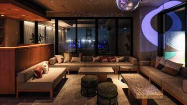 プールサイドバー / 28