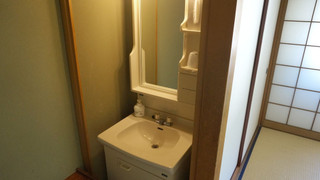 和室 6畳 共有バストイレ