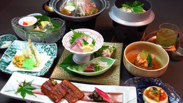 食事・飲み物 / 12