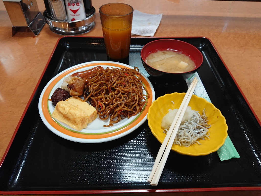 朝食