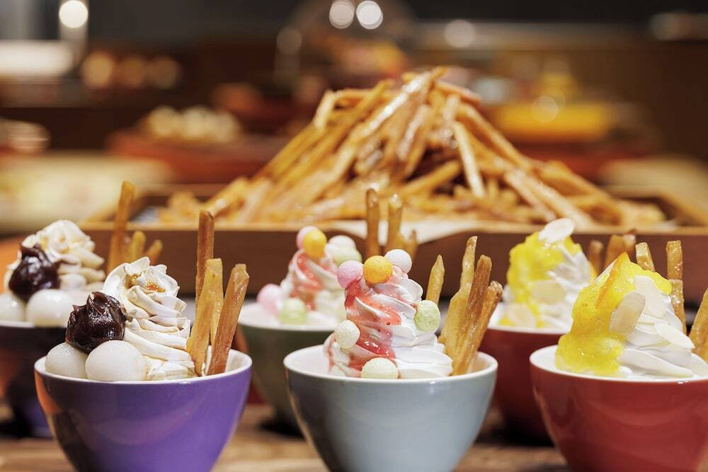 ディナービュッフェ 芋けんぴのパフェ