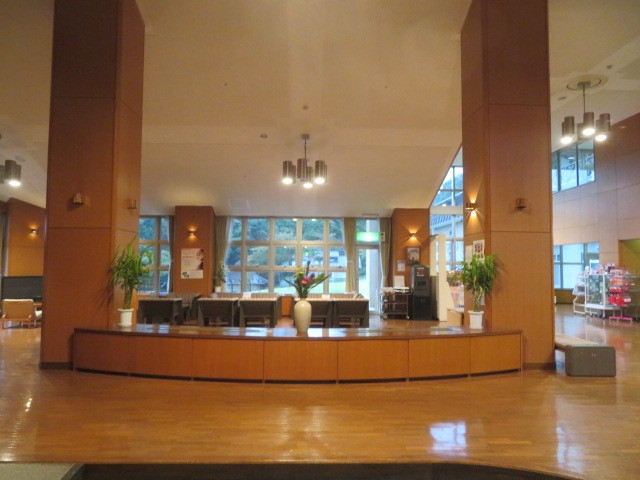 玄関を入るとロビーです