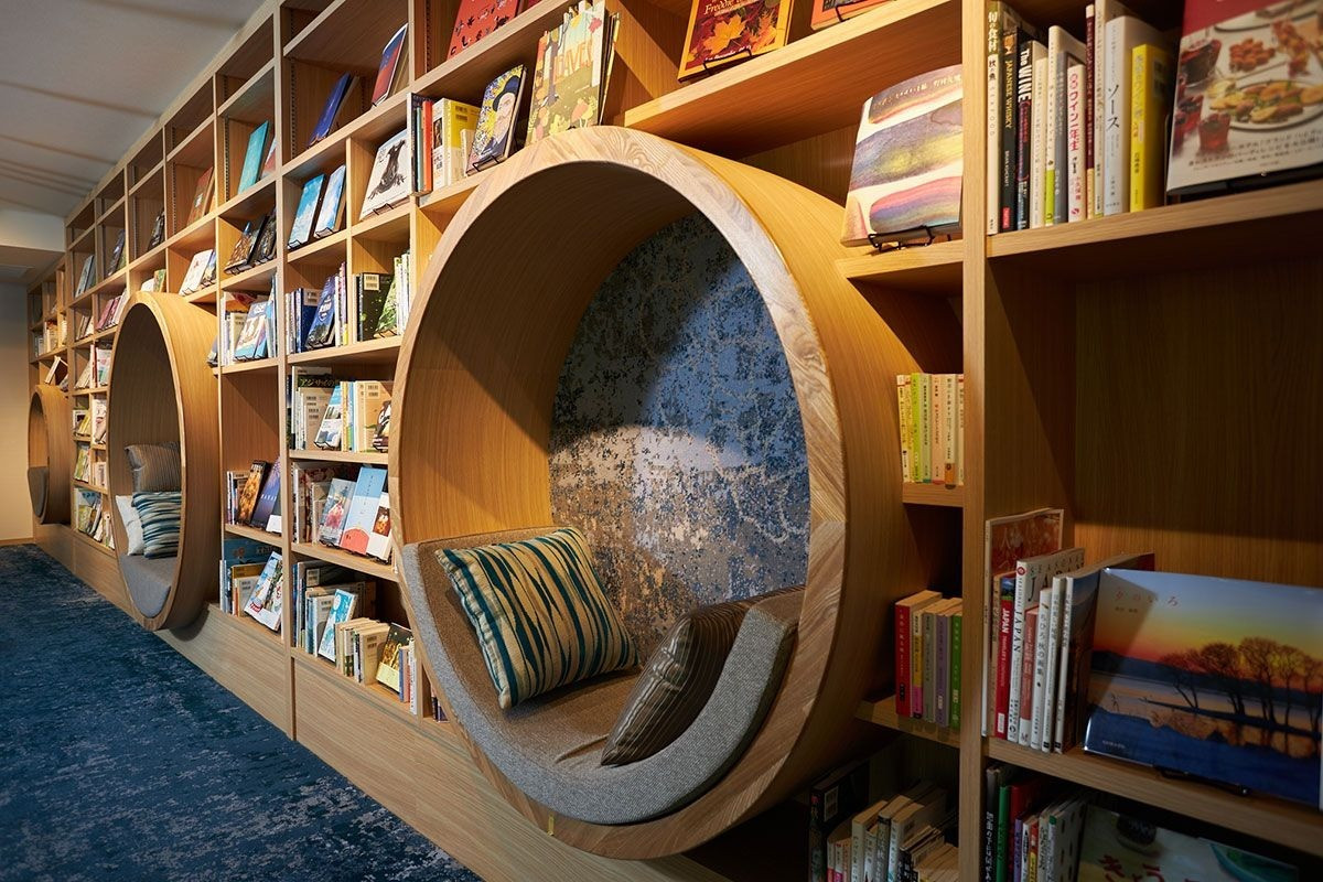 ライブラリーラウンジ