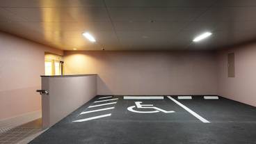 駐車場 / 5