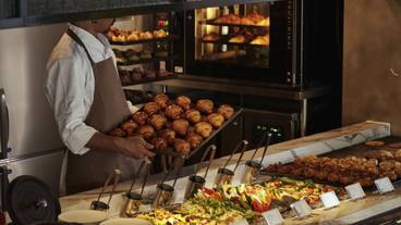 朝食スペース / 11