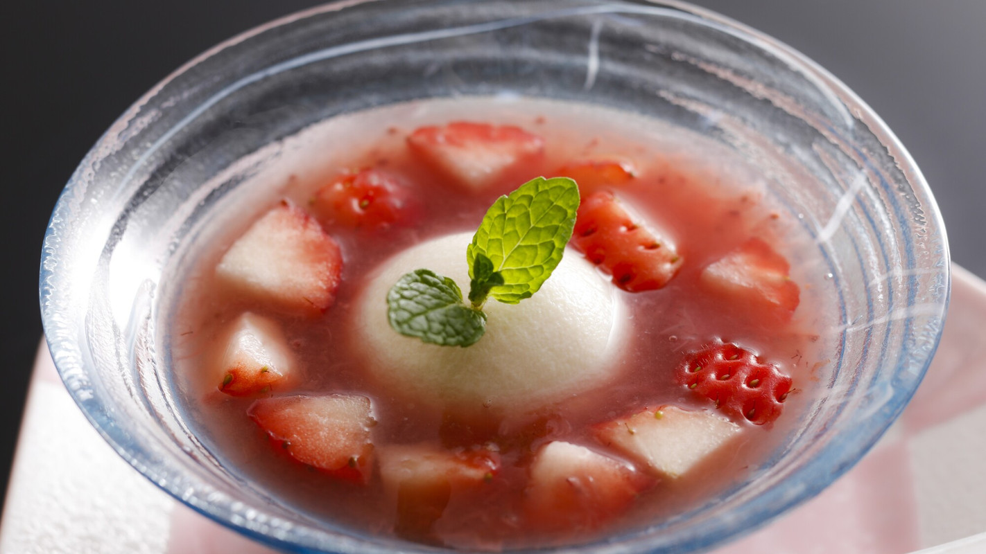 春の料理 デザートイメージ