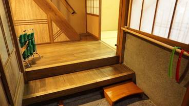 内部エントランス / 2