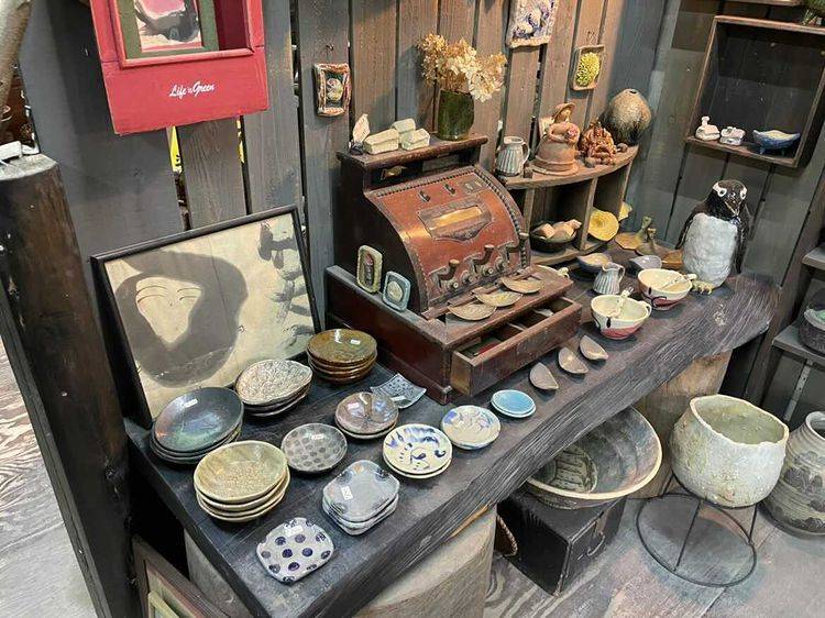 陶芸体験で
お皿を製作 / 1