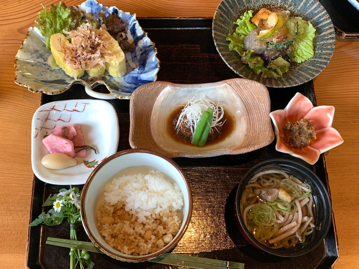 「忘れの里 雅叙苑」 料理 130843017 