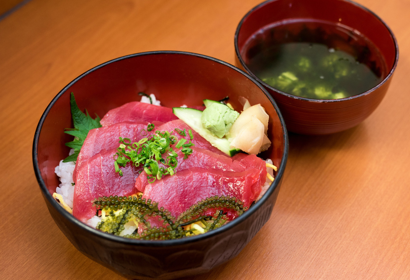 水揚げされたばかりの新鮮マグロを豪快に♡「泊いゆまち」2218453